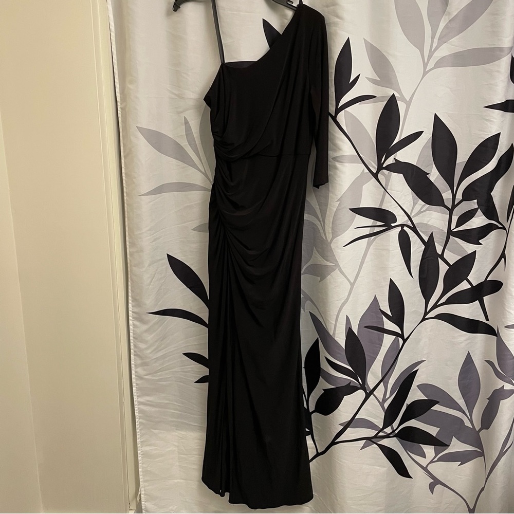 Adrianna Papell one shoulder formal dress size 10